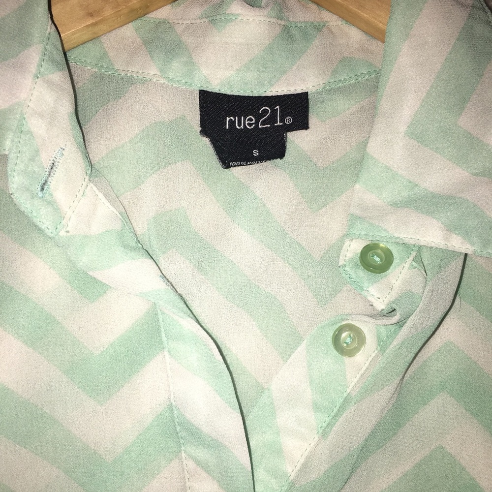 Chevron Blouse - Picture 3 of 3